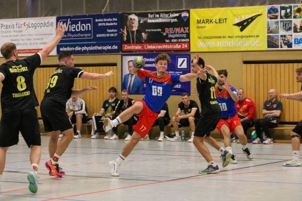 💙❤️ Unsere Männer l verliert das Auswärtsspiel (34:26) gegen den SV Eiche 05 Biederitz
Fotos von Marie 💙❤️