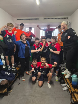 💙❤️ AUSWÄRTSSIEG!🥳 
Unsere MJC gewinnt 36:24 gegen den HG 85 Köthen 
Sehr stark Jungs 💪🏻😎💙❤️