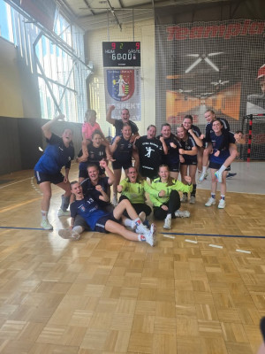 💙❤️ HEIMSIEG! 🥳 Unsere Frauen gewinnen 29:9 gegen den SV Grün-Weiß Wittenberg-Piesteritz Abt. Handball 
Wahnsinn Mädels was für ein Saisonauftakt 🤩💙❤️