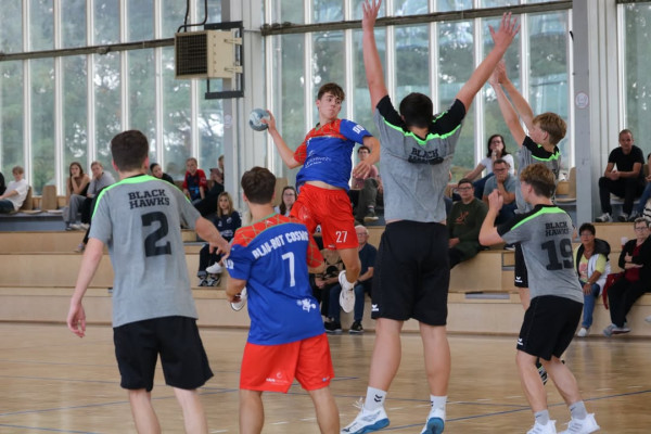 💙❤️ Hier kommen die nächsten Eindrücke.
Das Spiel unserer MJB gegen die HSV Sangerhausen Handball 
Fotos von Marie 💙❤️