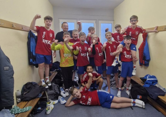 💙❤️ HEIMSIEG! 🥳 Unsere MJD gewinnt souverän 40:32 gegen den TuS 1947 Radis 👏🏻💙❤️